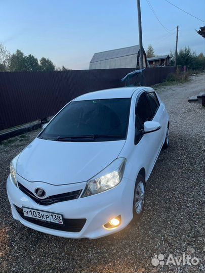 Toyota Vitz, 2011