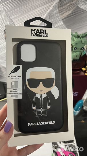 Чехол на iPhone 11