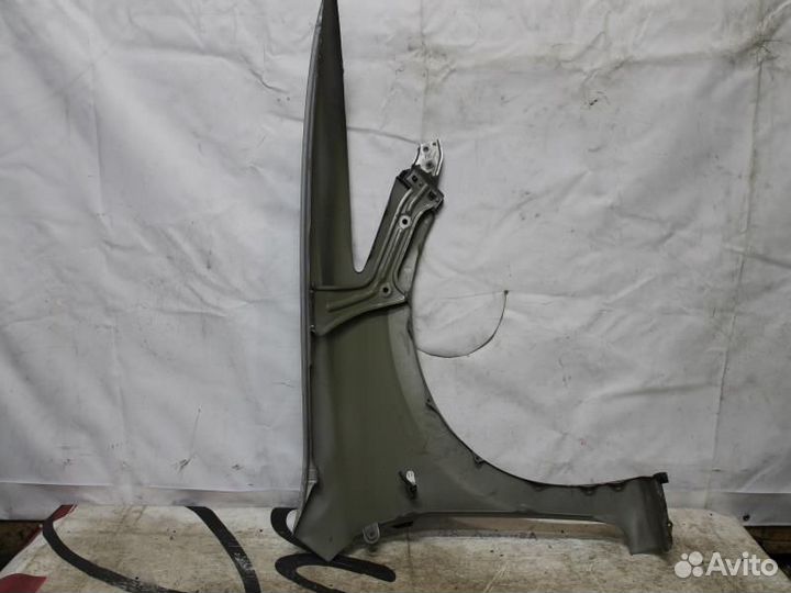 Крыло левое Хонда Стрим RN6 светлое 06-09гг А230