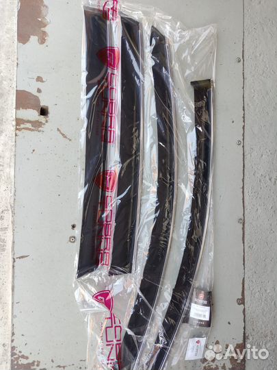 Дефлекторы ветровики на Хонда ср-В (3 поколение)