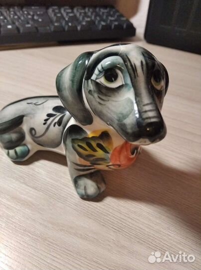 Фарфоровая статуэтка