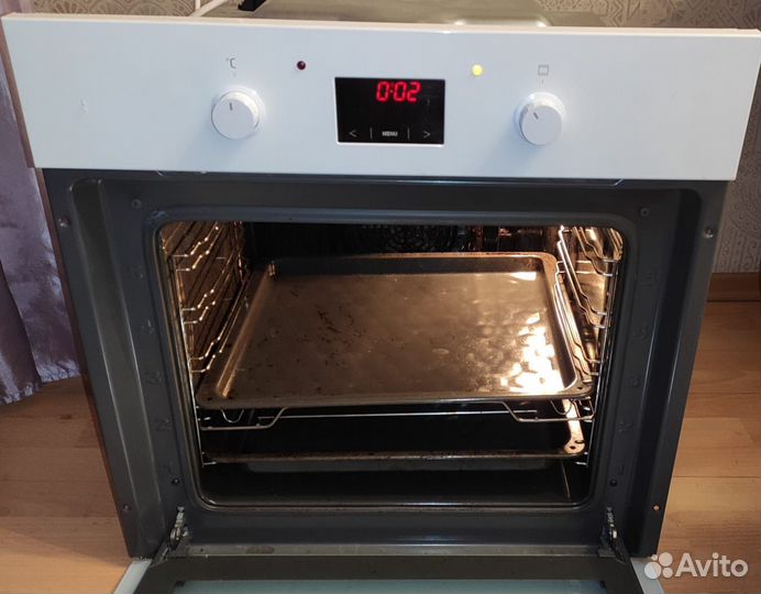 Духовой шкаф Hansa boew68418