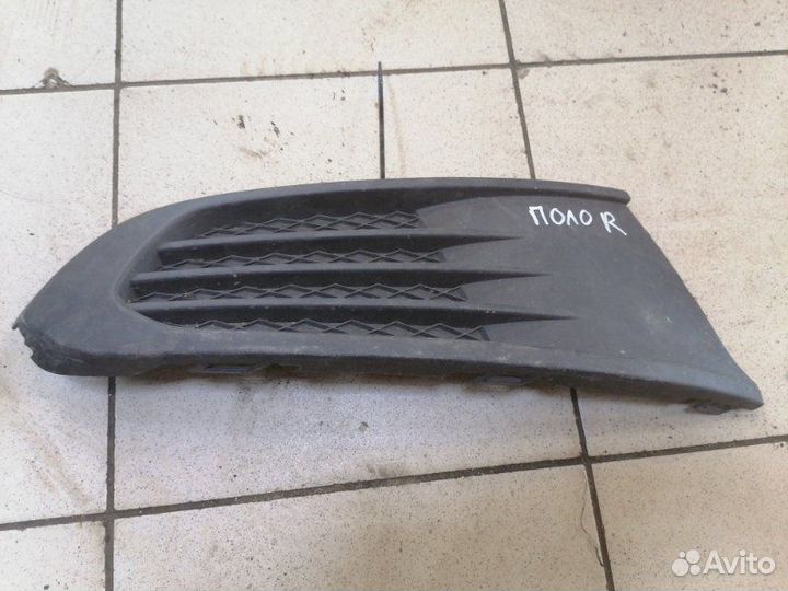 Рамка туманки птф правая Volkswagen Polo 5