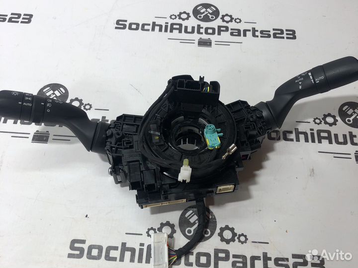 Подрулевой переключатель в сборе Toyota Camry V70