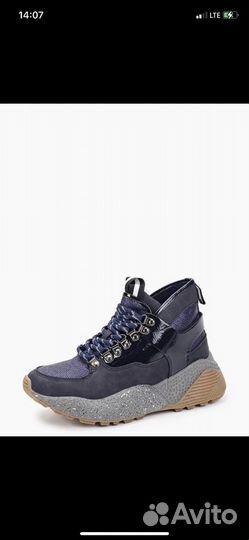 Кроссовки новые