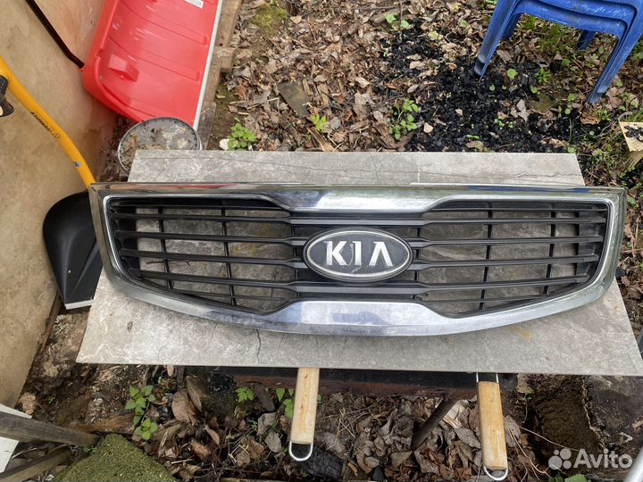 Решетка радиатора kia sportage 3