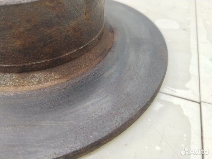 Диск тормозной передний Лада 2107 1 2000