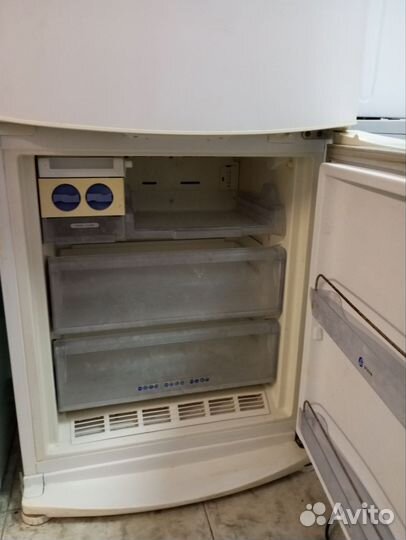 Whirlpool (NoFrost ) ARC 8120 Гарантия Доставка