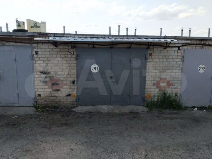 Гараж, > 30 м²