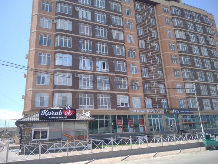 2-к. квартира, 67,4 м², 8/10 эт.