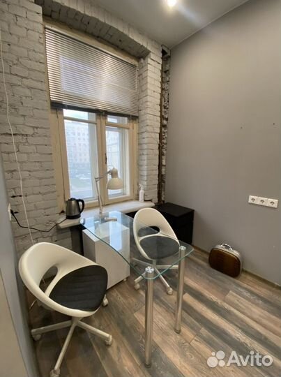 Место мастера маникюра в аренду