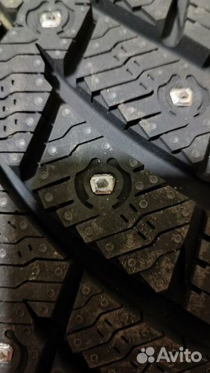 Pirelli Ice Zero 2 255/45 R20