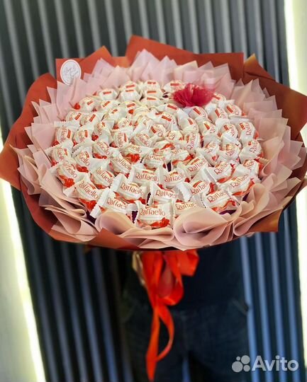 Сладкие и мясные букеты