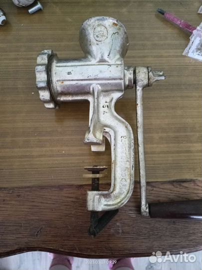 Мясорубка ручная