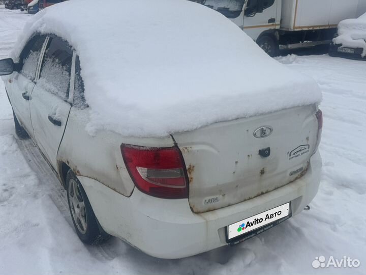 LADA Granta 1.6 AT, 2013, 200 000 км