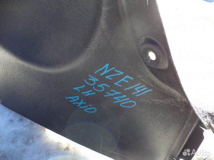 Обшивка багажника левая Toyota Corolla Axio NZE141