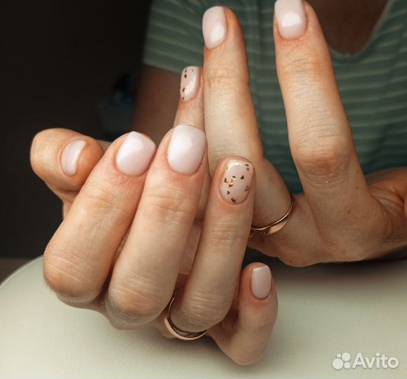 Маникюр, педикюр, наращивание ногтей