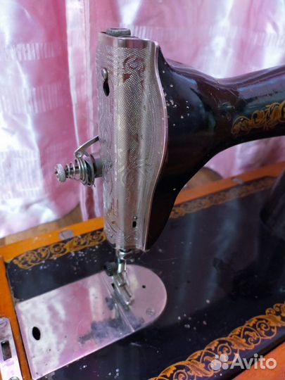 Ручная швейная машина 
