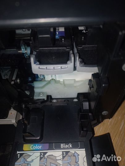 Цветной лазерный принтер