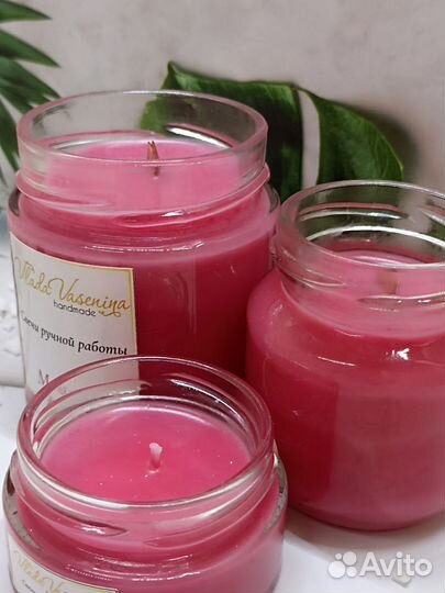 Свеча ручной работы малина