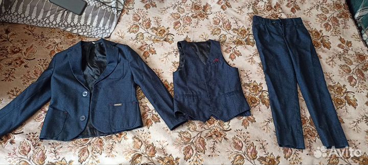 Школьный костюм