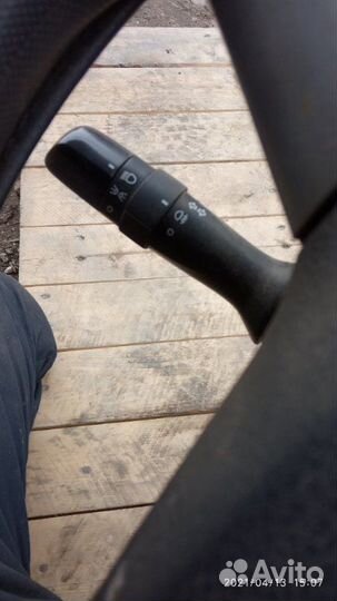 Подрулевой переключатель света Toyota Corolla E150