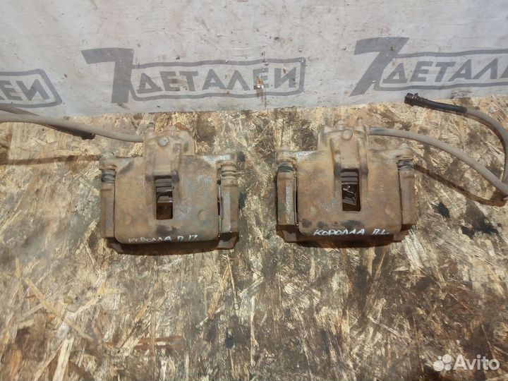 Суппорт передний Toyota Corolla E120