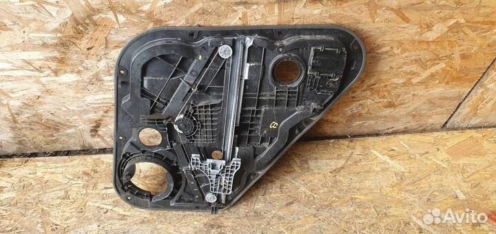 Стеклоподъемник электрический задний левый Kia Sp