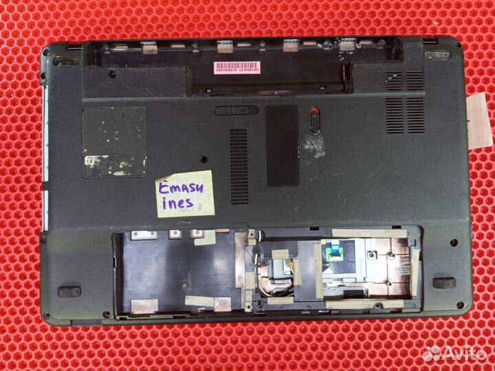 Ноутбук E-machines E440 (разбор)