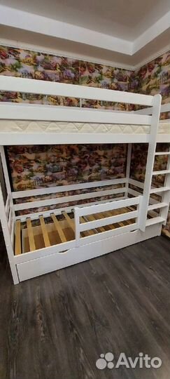 Детская кровать двухъярусная