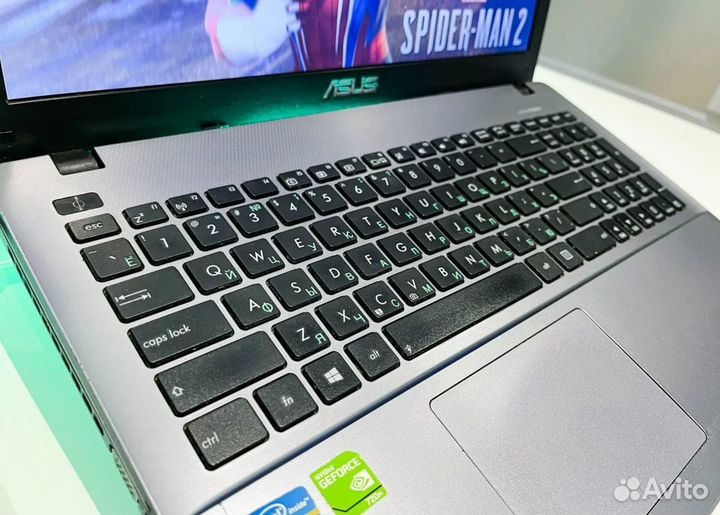 Игровой ноут Asus \ Intel i5 \ SSD GeFroce 720m