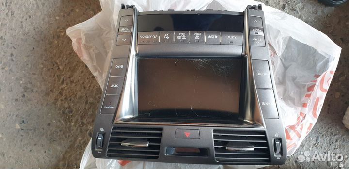 Панель на lexusLS460