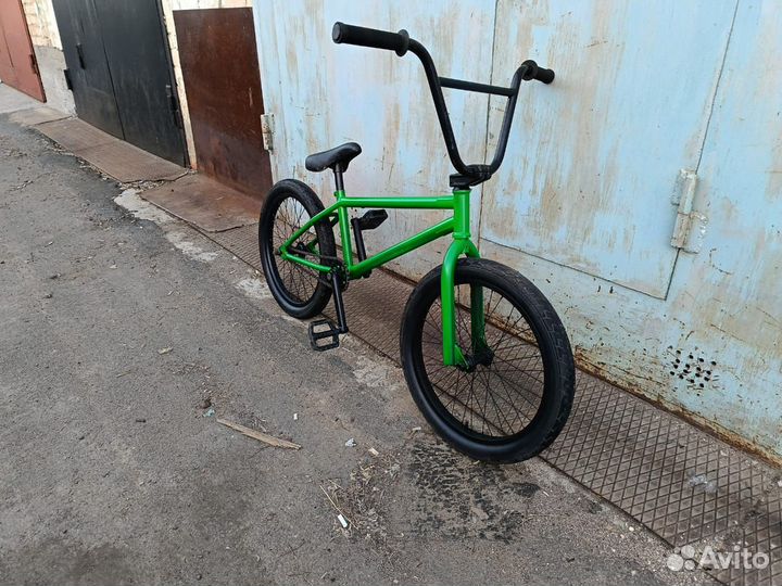 Трюковой велосипед bmx