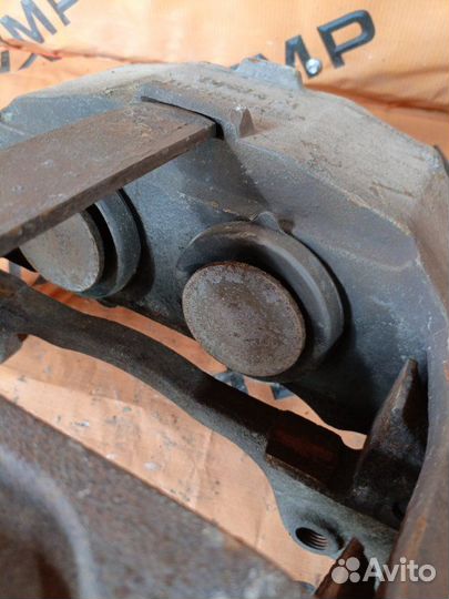 Суппорт передний правый Volvo Fh13 D13H 2008