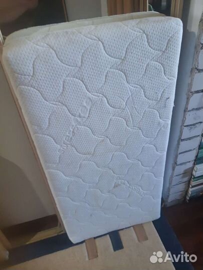 Детская кровать с матрасом бу