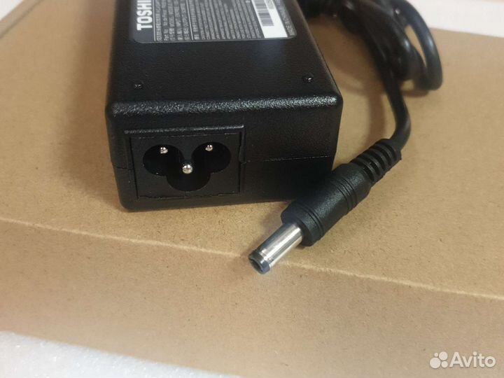Блок питания для ноутбука Toshiba 19V-4.74A 90W