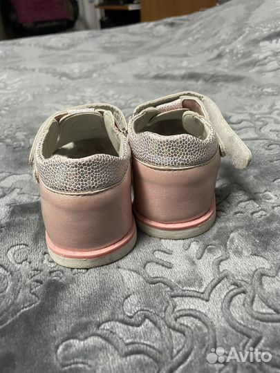 Сандали для девочки 26