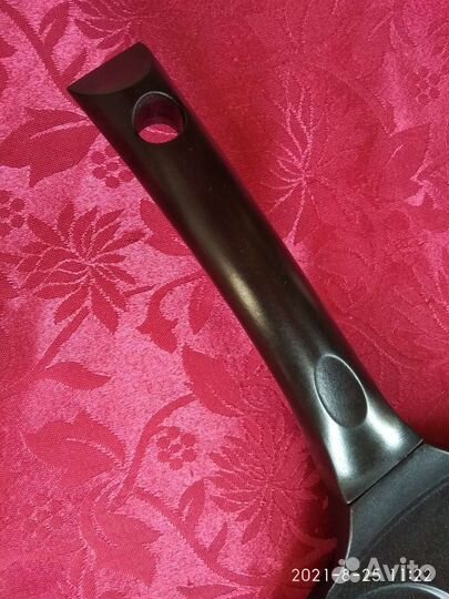 Сковорода для оладьев, яичницы, панкейков