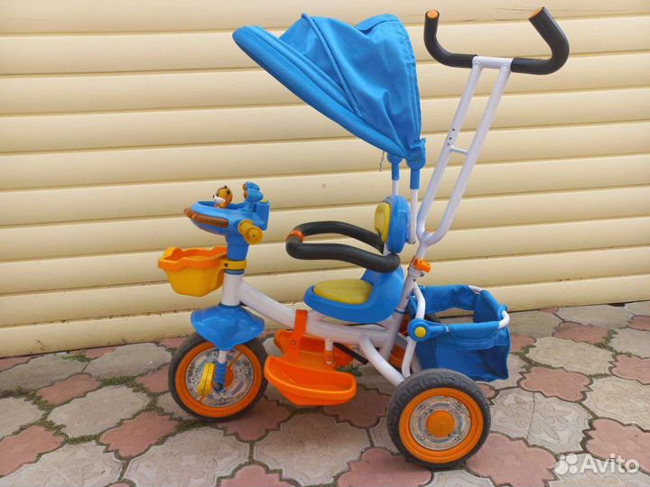 Велосипеды, самокаты и скейт