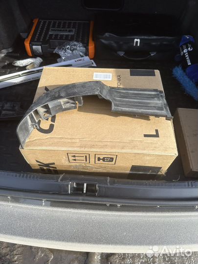 Накладка на задний бампер тойота хайлюкс