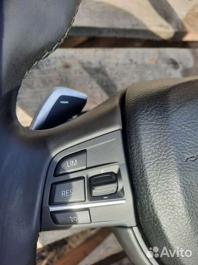 М руль с лепестками бмв Ф10 Ф11 Ф07