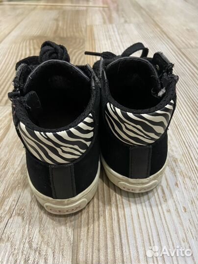 Кеды для девочки 28 geox