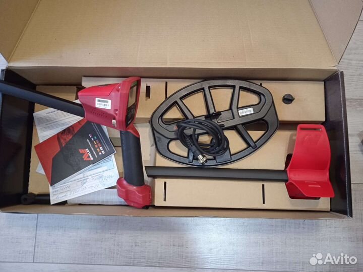 Металлоискатель minelab vanquish 340