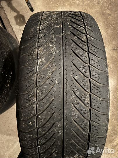 Goodyear UltraGrip 255/50 R19