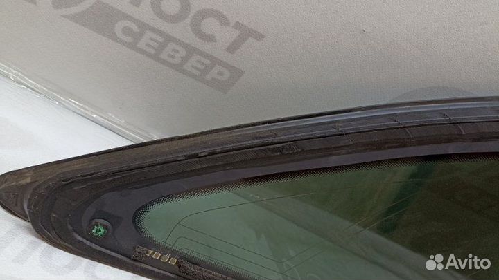 Стекло собачника левое левое Audi A4 B8