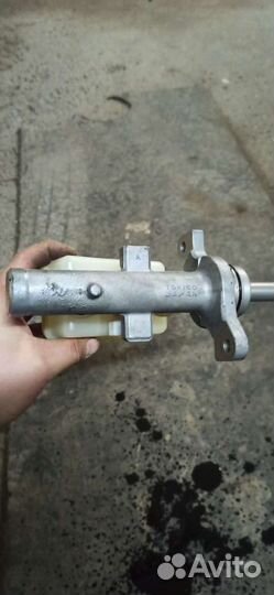 Тормозной цилиндр Субару outback