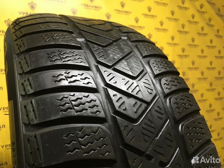 Pirelli Winter Sottozero 3 215/55 R16