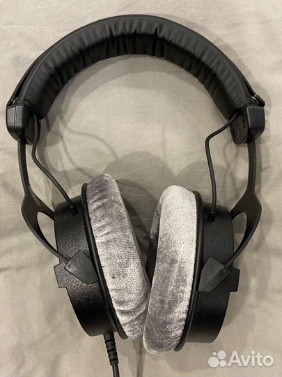 Beyerdynamic DT 990 PRO / 250 ohm