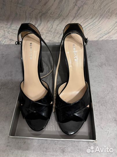 Босоножки женские 39 размер