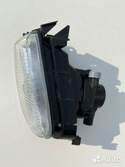 Фара противотуманная передняя правая Renault